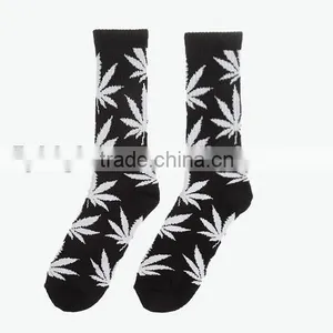 China Wholesale Custom Print Socks thumbnail-3