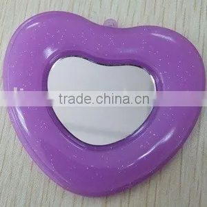 Plastic Heart Shape Makeup Mirror thumbnail-1