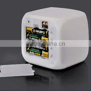 2013 Fashion New Digital Clock With Changeable Color thumbnail-3