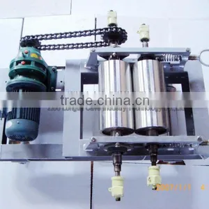 Ceramic Glaze Glass Frit Roller Crusher Machine thumbnail-6