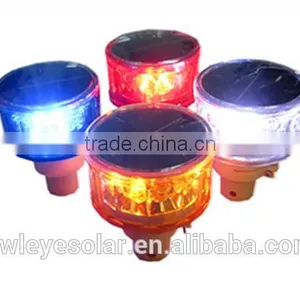 Traffic Barricade LED Flashing Solar Light Warning thumbnail-5