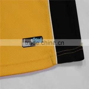 Free Sample Customized New Design Basketball Uniform thumbnail-5
