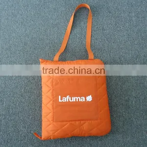 Polyester Quilt Attached With Easy Carry Waterproof and Sandproof Handy Tote Picnic Blanket Foldable Outdoor Beach Camping Mat thumbnail-1