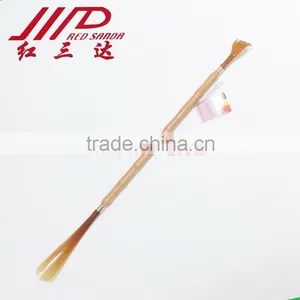 Wood Shoehorn With Back Scratcher thumbnail-1