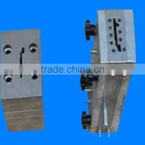 Wood Plastic Profile Skirting Board Mould thumbnail-1