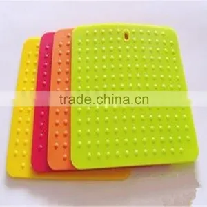 100% Food Grade Eco-friendly Silicone Placemat for Kids thumbnail-3