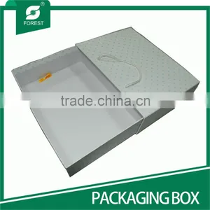 LUXURY CUSTOM PAPER PACKAGING BAG FOR SHOES WITH LOGOS thumbnail-3