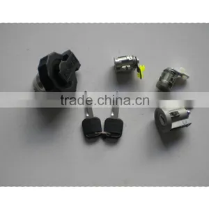 Kairui Auto Complete Cylinder Lock Broad Body Renren JMC QINGLING Pick up Truck Spare Parts thumbnail-1