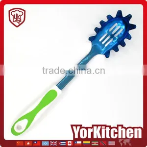 Non-stick TPR Handle Hot Sale Popular Titanize Kitchen Pasta Spoon thumbnail-1