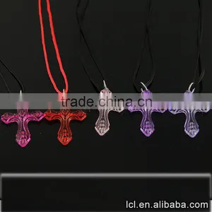 New Arrival Fashion Jewelry Cross Bling Handmade Necklace Cute Girl Religious Necklace Plastic Crucifix With Cotton Rope thumbnail-3