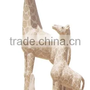 Giraffe Sculpture thumbnail-1