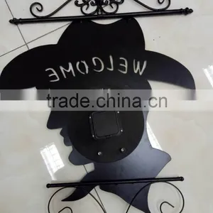 Hot Sale Black Color Figure Head Decorative Metal Wall Mounted Clock thumbnail-4