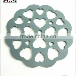 16142 Flower Shape Unti-skidding Table Silicone Mat thumbnail-2