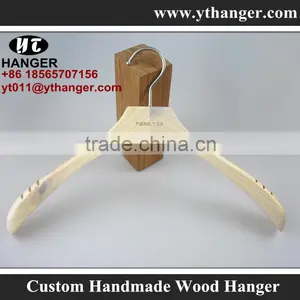 IMY-541 Lotus Wooden Hangers Customised Hot Sale thumbnail-1