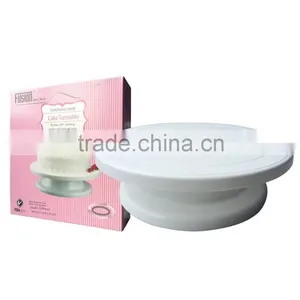 11" Plastic Cake Decorating Turntable thumbnail-1