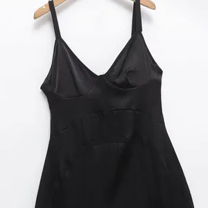 Elegant Women's Temperament V-neck Sleeveless Mid Length Backless Dress, Small Black Dress thumbnail-2