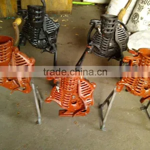 Hot Selling ! Cast Iron Manual Corn Sheller/grain Thresher/maize Thresher thumbnail-5