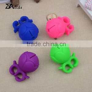 Custom Acrylic Rubber Silicone Wearable Nail Polish Bottle Holder thumbnail-5