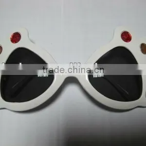 Black White Plastic Party Glasses thumbnail-1