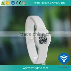 Cheap Waterproof NFC Bracelet RFID Silicone Wristband for Swimming Pool thumbnail-2