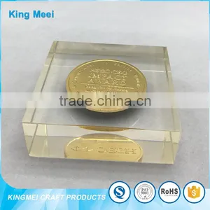 New Fashion Cheap Acrylic Desk Paperweight Acrylic Coin Case thumbnail-4