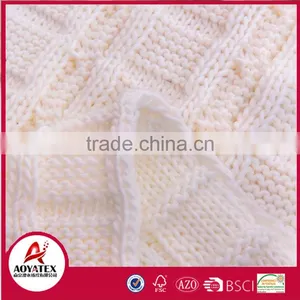 Cable Knitted 100 Acrylic Throw Blankets With Pompom thumbnail-5
