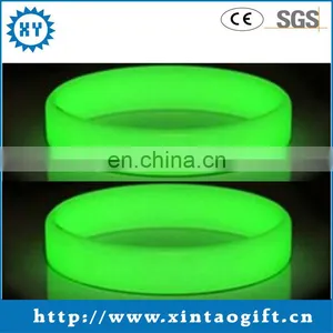 Custom Cheap Glitter Silicone Bracelet thumbnail-1