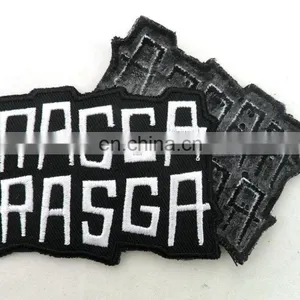 Customized Heart Polyester Embroidery Patch Embrodered Iron Patch thumbnail-3