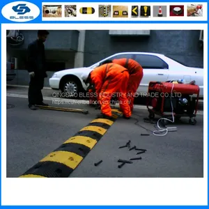 Top Sale 1830mm Rubber Road Speed Bump Recycled Rubber Road Safety Products 500*600*50mm Rubber Speed Hump thumbnail-1