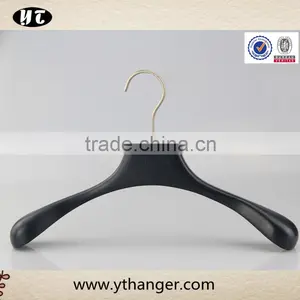 Fashion Black Wooden Top Hanger With With Wide Shoulder thumbnail-1