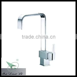 Good Quality Polished Chrome Kitchen Sink Faucet Commercial Kitchen Faucet thumbnail-1
