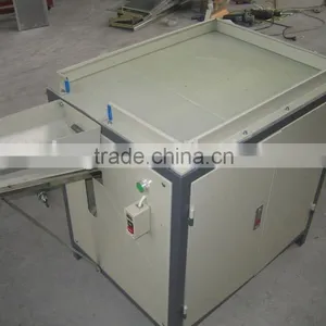 Preform Tail Cutting Machine thumbnail-1