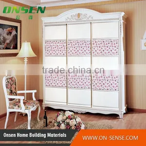 Latest Luxurious Leather Sliding Wardrobe Door Design thumbnail-2