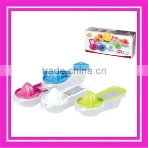 Plastic Kitchen Juicer Grater thumbnail-1