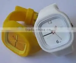 Customized Promotional Quartz Silicone Watch Jelly Watch on Sale thumbnail-1