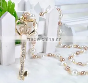 2016 Hot Sale New Fashion Simple Jewelry Women Gold Key Luxury Crown Necklace thumbnail-2