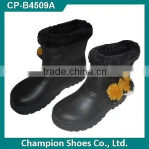 Hot-selling Wholesale Plush Slipper thumbnail-1