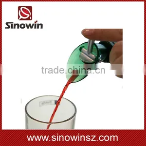 Colors Plastic Wine Pourer Stopper thumbnail-1