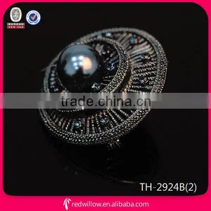 2015 Latest Products Cheap China Wholesale Elegant Brooch for Beauty thumbnail-4