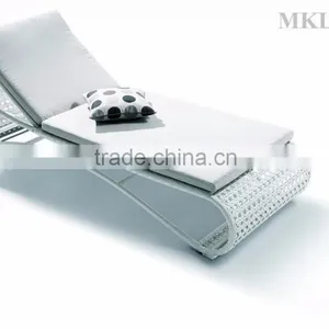 2015 New Design Rattan Lounge Chair for Beach - Poly Rattan Sunbed 1.2mm Thickness Alu Frame Power Coating thumbnail-1