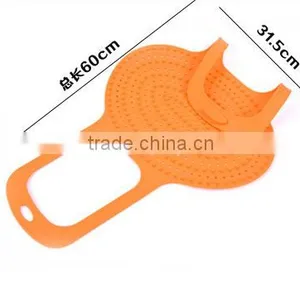 Wholesale Useful Cooking Tool Novelty Kitchen Set Multifunction Silicone Pot Holder thumbnail-3