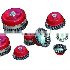 Circular Steel Wire Brush thumbnail-1