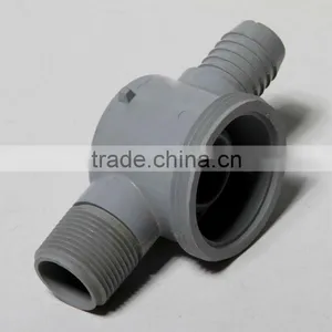 Plastic Pipe Fitting thumbnail-2