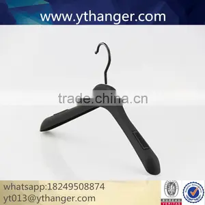 CY-602 Party Wear Shirts for Men Hanger Tshirt Rubber Plastic Hanger for Mens t Shirts thumbnail-4