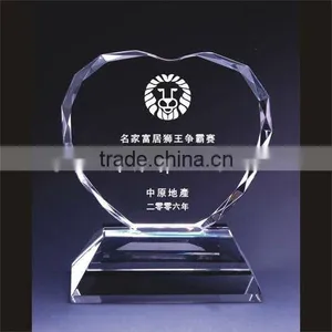 Professional Manufactuer Customize Trophy With Artificial Style thumbnail-4