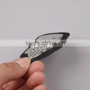 Factory OEM Fashion Design Jeans Pocket Patch Leather Patch With Customized Metal Logo thumbnail-3