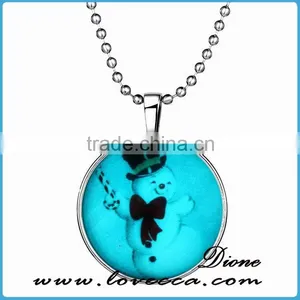 Vintage Custom Necklace Merry Christmas Glass Cabochon Memories Art Photo With Snowman Pendant Necklace thumbnail-3