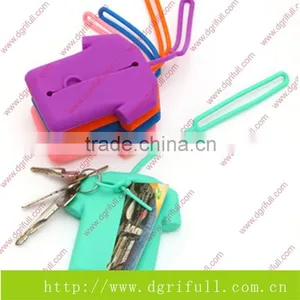 T-Shirt Shape Foldable Silicone Key Bag thumbnail-1
