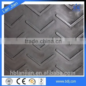 China Wholesale Custom Custom Chevron Conveyor Belt/Patterned Rubber Conveyor Belt thumbnail-3