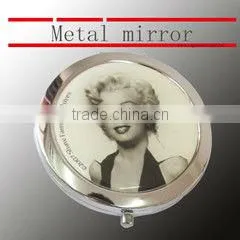 Portable Double Sided Mirror, Metal Mirror With Rubber Patch thumbnail-1
